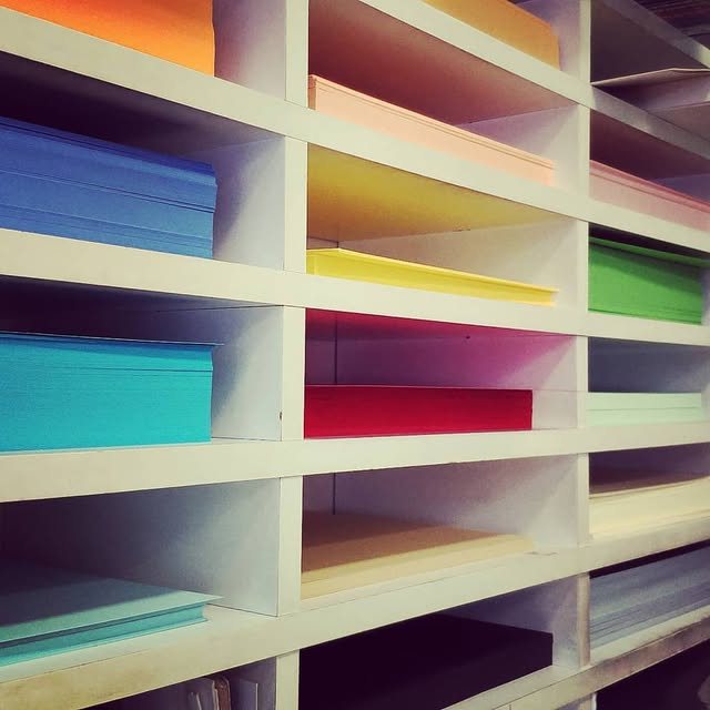 Nos papiers en stock, prêts à imprimer