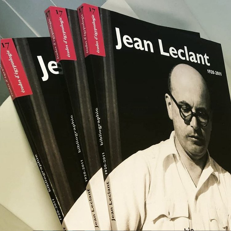 Livres dos carré-collé
